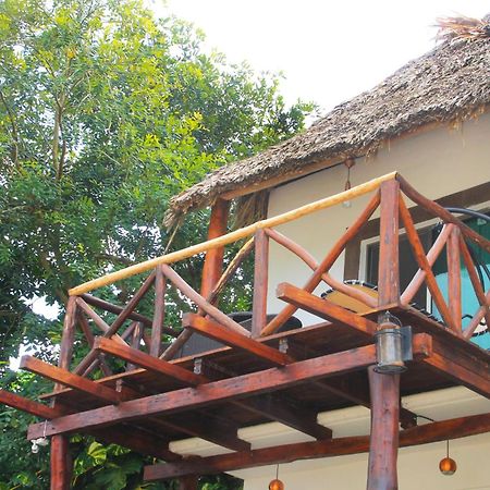 Hotel Pancho Villas Bacalar - Free Bikes And Paddles Exterior photo
