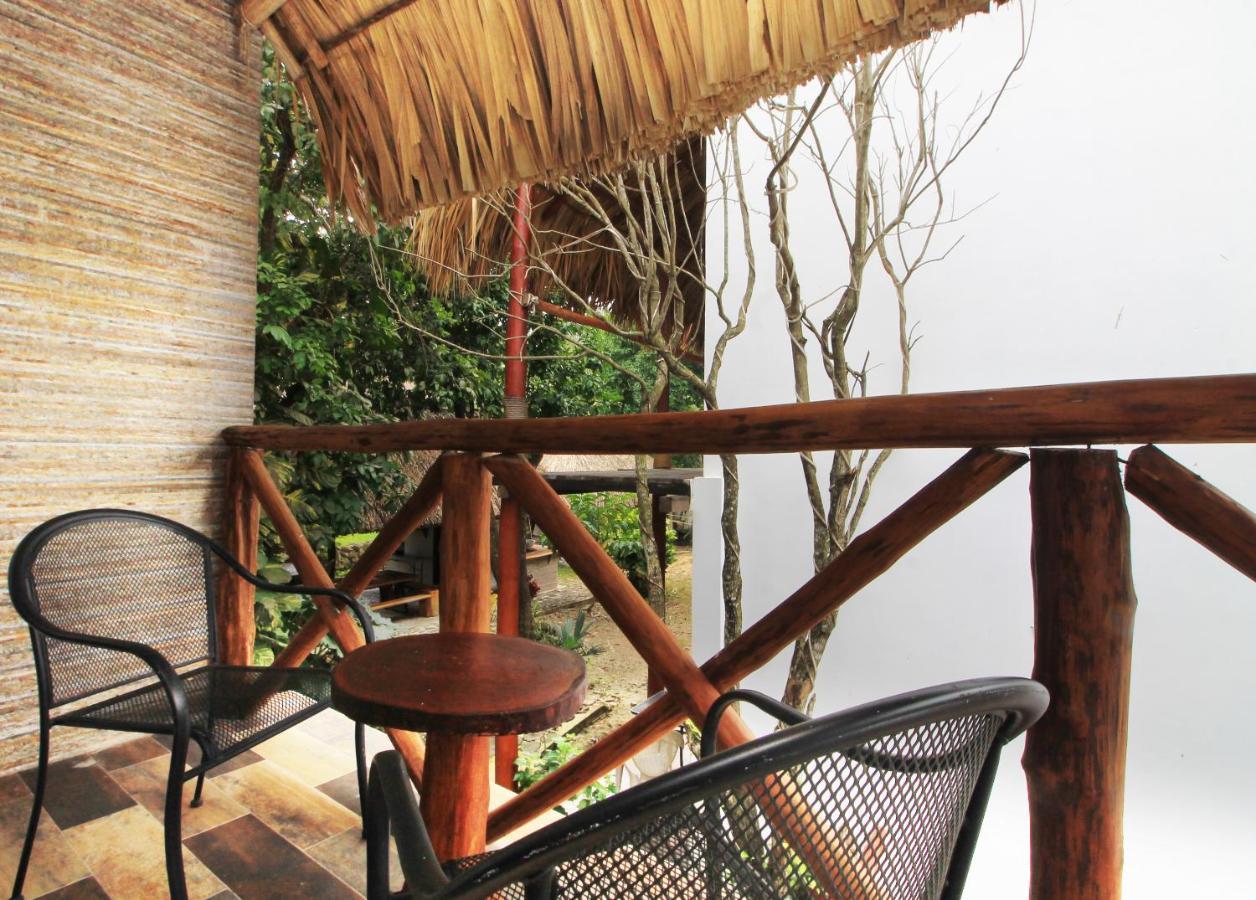 Hotel Pancho Villas Bacalar - Free Bikes And Paddles Exterior photo